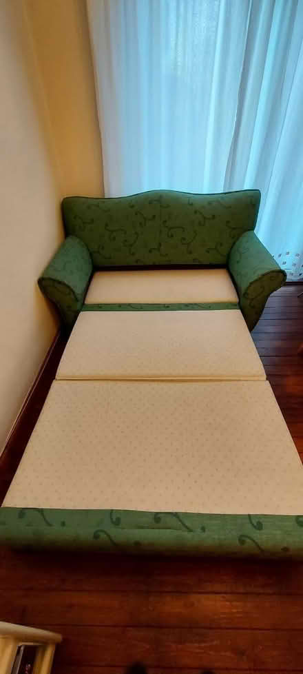 Photo of free Sofa cama (EH28) #3