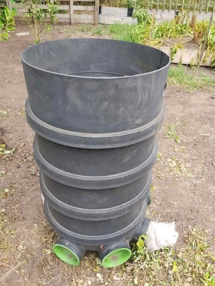 Photo of free Manhole chamber (Mansfield Ng18) #1