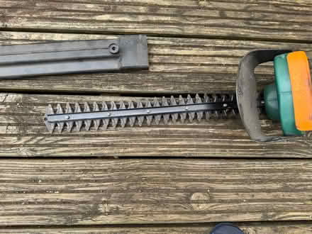 Photo of free Cordless Hedge Trimmer (Horfield BS7) #3