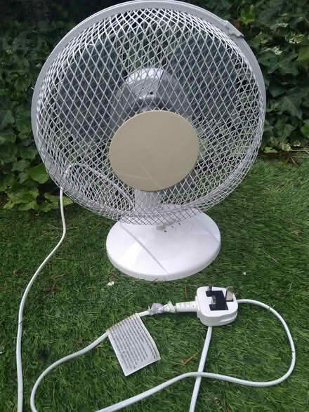 Photo of free Desk Fan (Leighton buzzard LU7) #1
