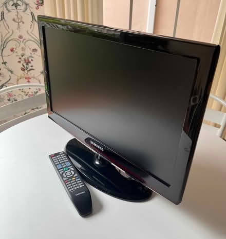 Photo of free Samsung 22” HD TV (Indian River Shores) #3