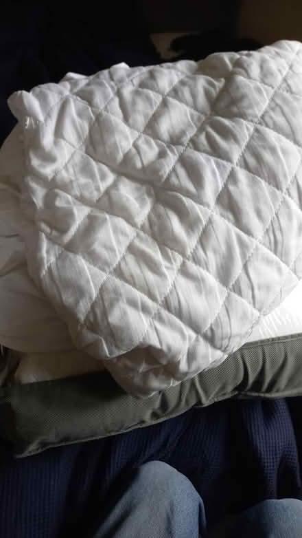 Photo of free Protector, Topper & Fitted sheet (Caterham CR3) #3