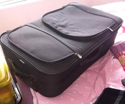Photo of free holiday case with accessories (Bexhill-on-Sea) #1