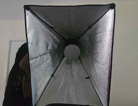 Photo of free Andoer Photography Light with working Bulb and Remote. (Ebley GL10) #1