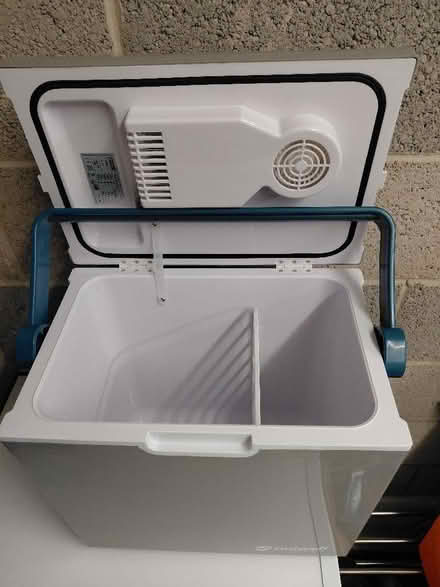 Photo of free Portable chiller/warmer (Bradford on Avon BA15) #1