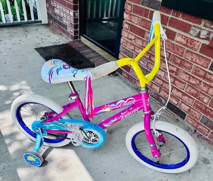 Photo of free Child bicycle (Greenbriar Fairfax) #1