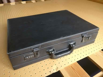 Photo of free Black briefcase (Chesham HP5) #1