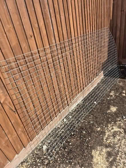 Photo of free Wire mesh screen (Holmer Green HP15) #1