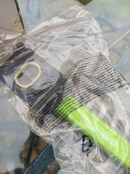 Photo of free Gardenline cordless mini trimmer, no charger good blades (Fords Farm RG30) #2