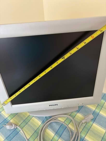 Photo of free Computer monitor (Burnhamthorpe and Tomken) #4