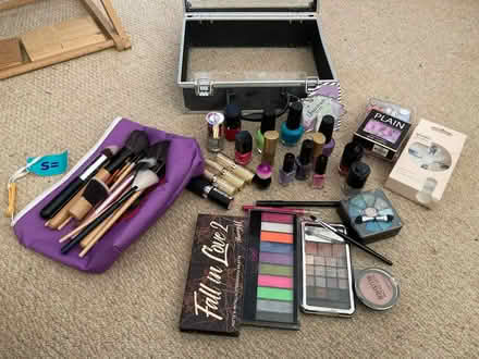 Photo of free Make-up and nail varnish (Levenshulme M19) #2