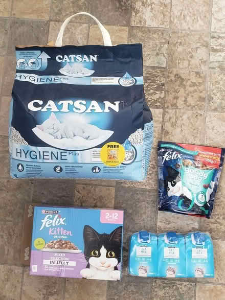 Photo of free Cat litter & food (Kirkcaldy KY1) #1