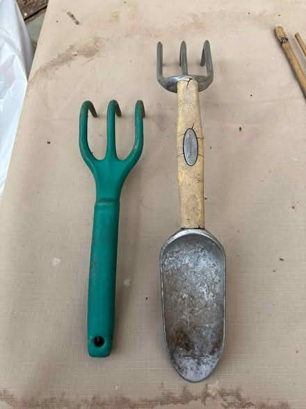 Photo of free Garden Hand Tools (Redwood City, Mt. Carmel) #1