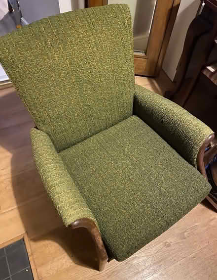 Photo of free Green sofa chair (N16) #1