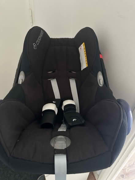 Photo of free Car seat with bugaboo adapters (Greenwich / deptford bridge) #1