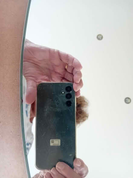 Photo of free 2 mirrors (Hedgerley SL2) #3