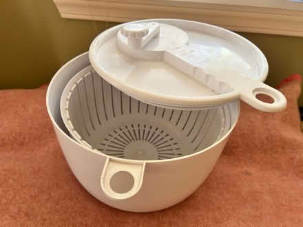 Photo of free Salad spinner (Bothell) #1
