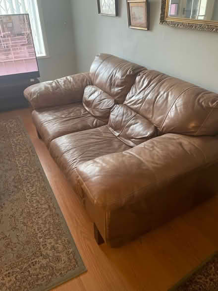 Photo of free 3 Seater Leather Sofa (Hothfield Kent TN26) #2