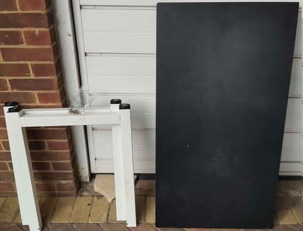 Photo of free Black & White metal legged Table (Shepperton TW17) #1