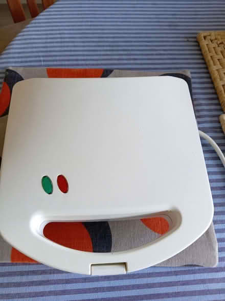 Photo of free Sandwich toaster (Ruislip HA4) #2