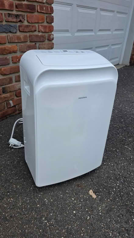 Photo of free Insignia Portable Air Conditione (Somerset) #1
