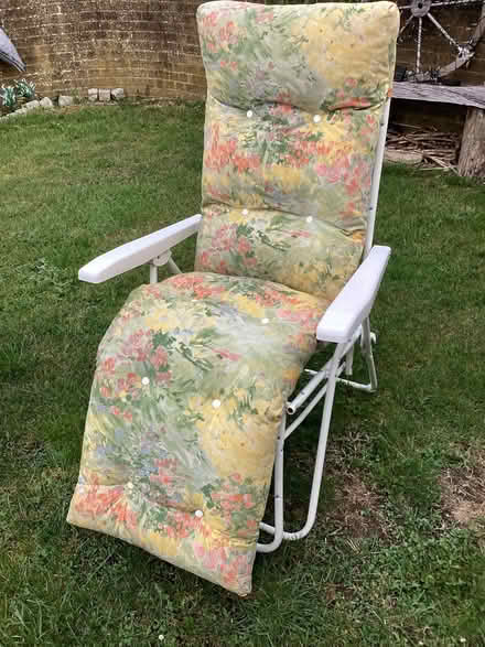 Photo of free Pair of sun loungers (Greater Leys OX4) #1