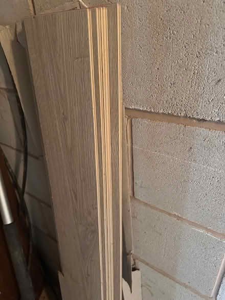 Photo of free X5 pieces of pale laminate flooring (Standen park house) #1