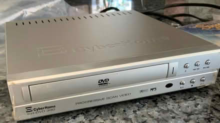 Photo of free DVD player (pre HDMI) Broken (Fondren x W.Bellfort in SW Hou) #1