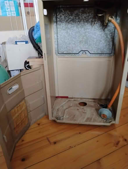 Photo of free Bottled gas heater case, no gas, needs new adapter (Seafield EH7) #3