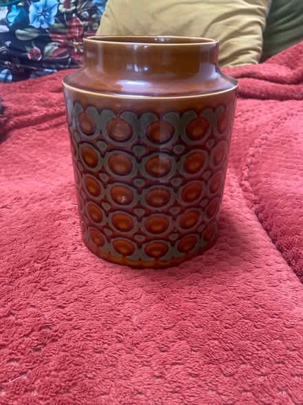 Photo of free Ceramic container (Barnes) #1