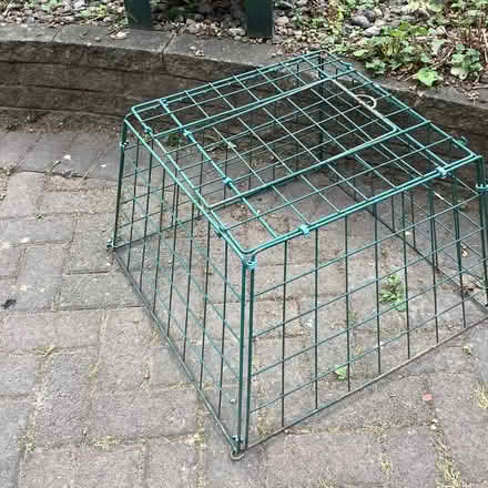 Photo of free Ground feeder tray and guard cage (Cheadle Hulme SK8) #2