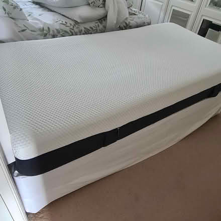 Photo of free Emma single mattress (Hunmanby YO14) #2