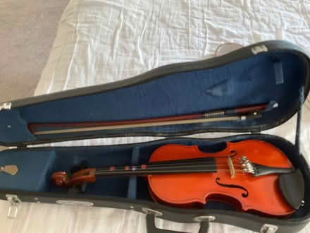 Photo of free Small violin in hard case with bow (Hampton TW12) #1