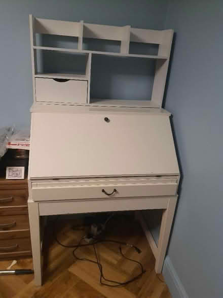 Photo of free Desk (Rotherhithe SE16) #1