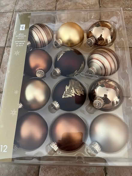 Photo of free Christmas Tree Balls (Aylmer Lakeview Terrace) #1