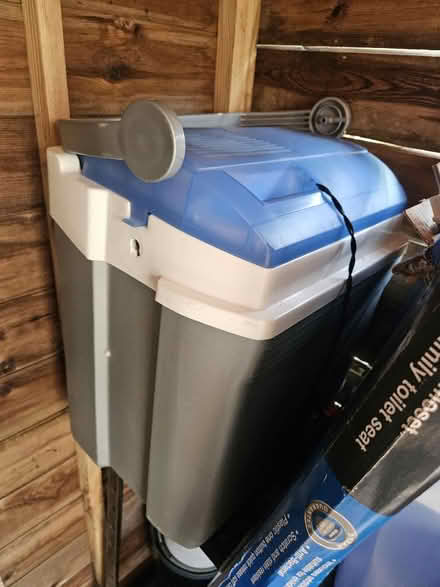 Photo of free Coolbox (Bracknell, RG12) #1