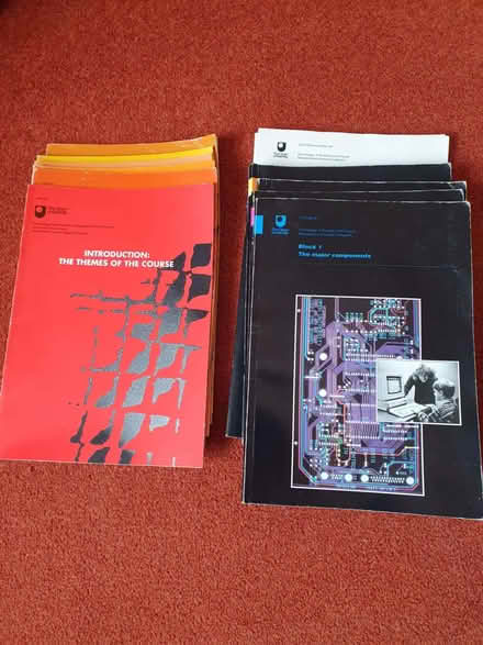 Photo of free Various Computing/IT OU Course modules (Furzton MK4) #1