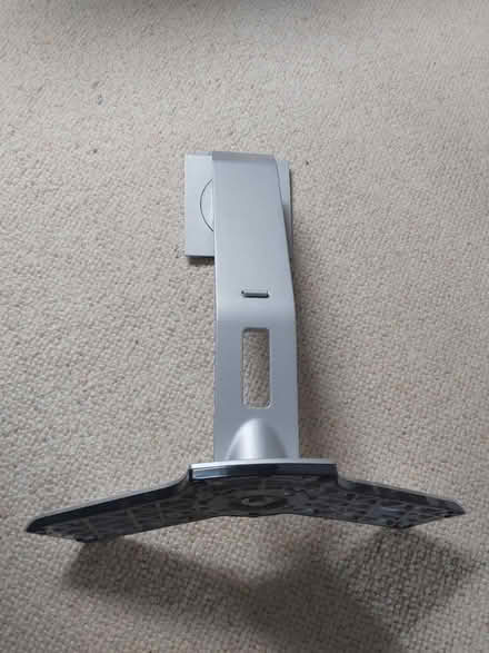 Photo of free Monitor Stand 2007FPb (W4) #3