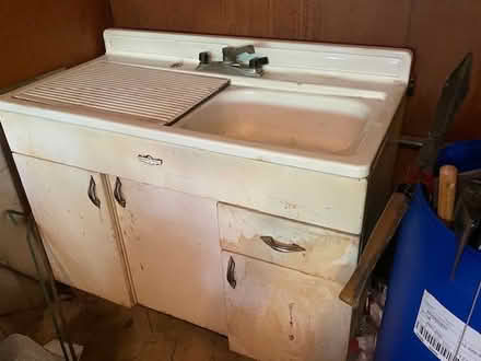 Photo of free Sink, vintage (Montvale) #1