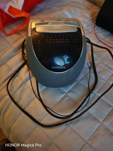 Photo of free Alarm clock and radio (East Ayton YO13) #1