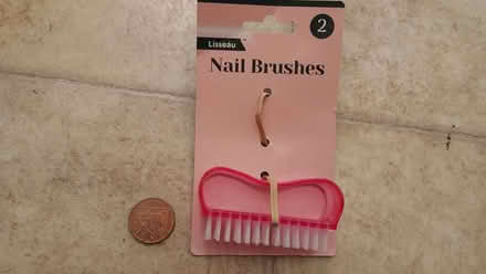 Photo of free nail brush (Crosspool S10) #1