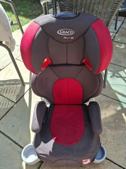 Photo of free Graco car booster seat (Leigh on Sea SS9) #2