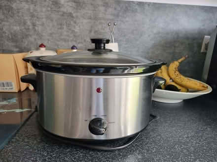 Photo of free Slow cooker (Farington PR25) #2