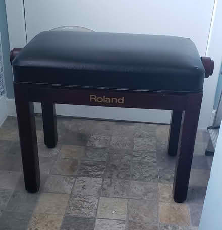 Photo of free Piano stool (Kirkcaldy KY1) #1