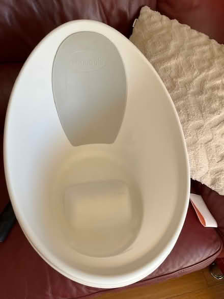 Photo of free Shnuggle baby bath (Hove) #1