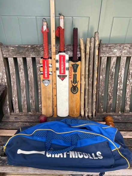 Photo of free Child’s/teenager’s cricket gear (Northwood Golf Course HA6) #1