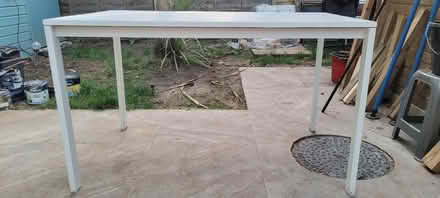 Photo of free White desk 125x75 cm (Beckenham) #3
