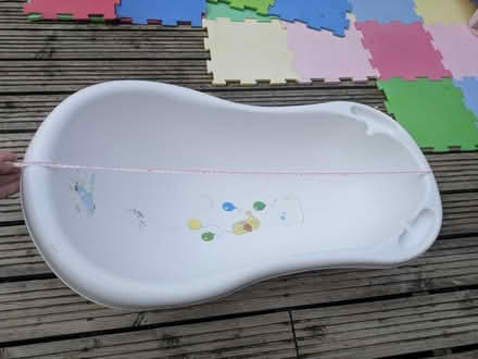 Photo of free baby bath (wigmore) #4