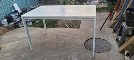 Photo of free White desk 125x75 cm (Beckenham) #1