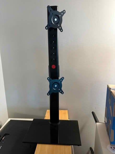 Photo of free Vertical monitor stand (Pacifica) #1